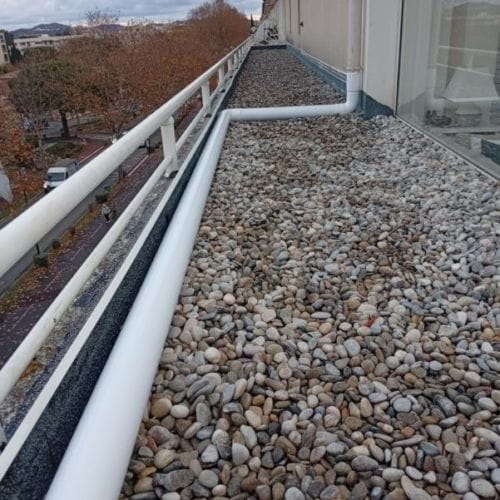 Pose de coudes PVC pour raccordement de deux platines